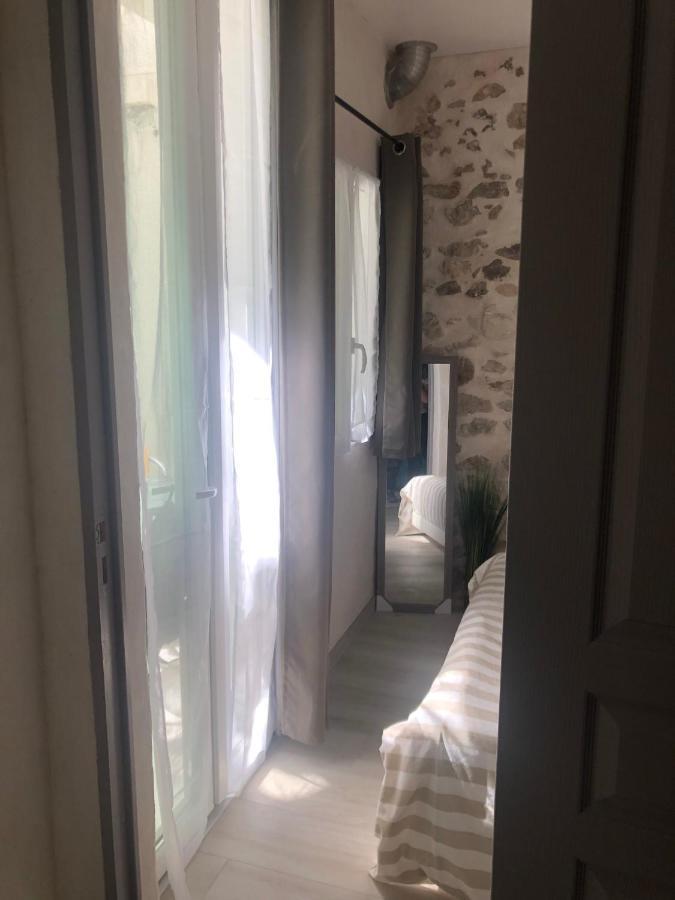 Vieil Antibes, Ravissant 2P Avec Petite Terrasse Apartman Kültér fotó